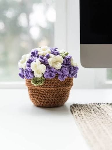 Crochet Flowers thumbnail 6
